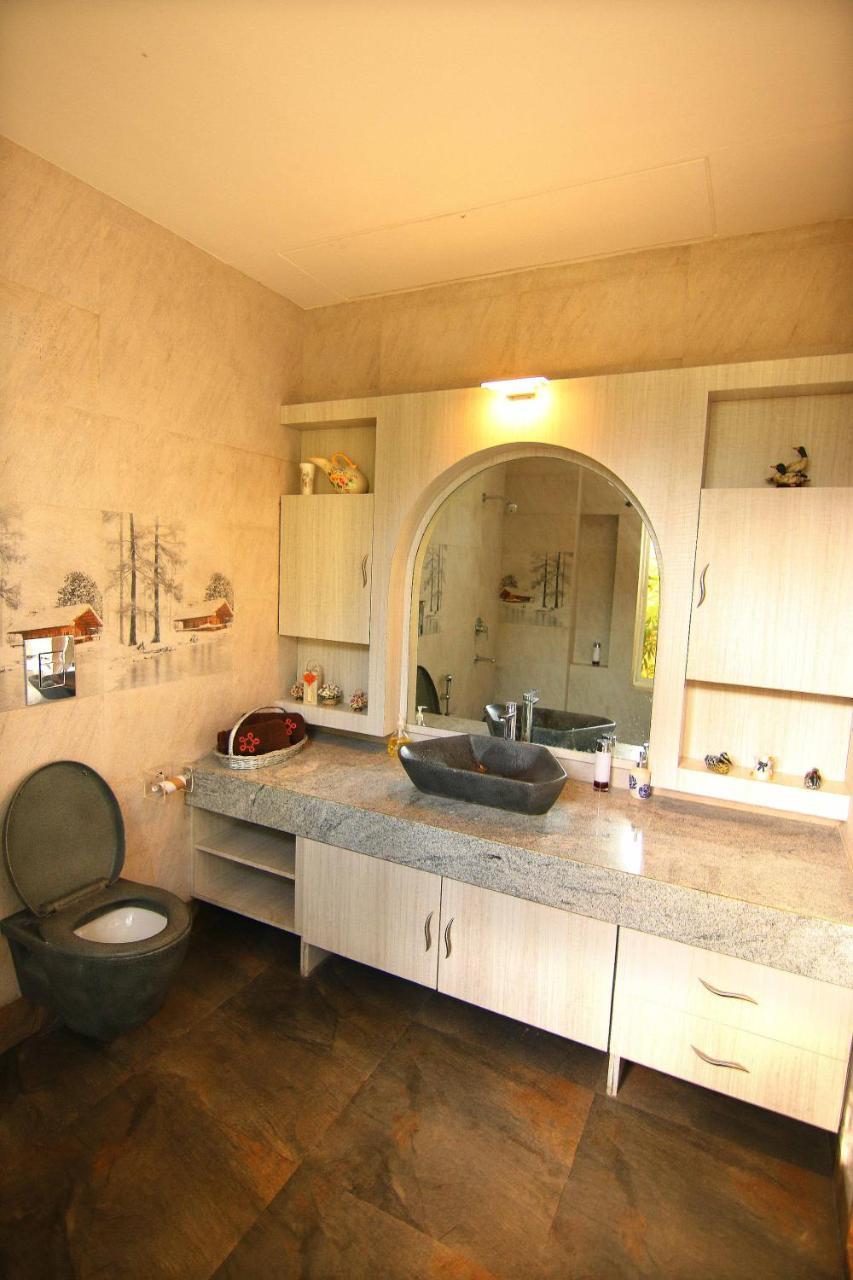 Saffronstays La Casa Maestro, Kashid - Spanish-Style Luxury Villa Near Kashid Beach Exterior foto
